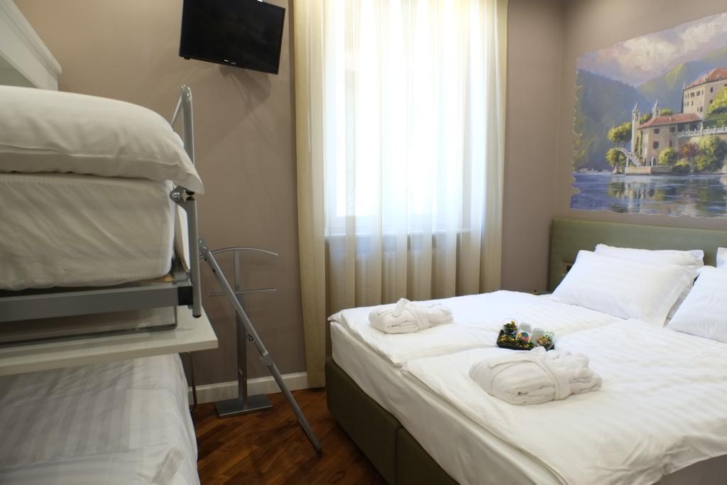 Michelangelo B&B Варенна Екстер'єр фото